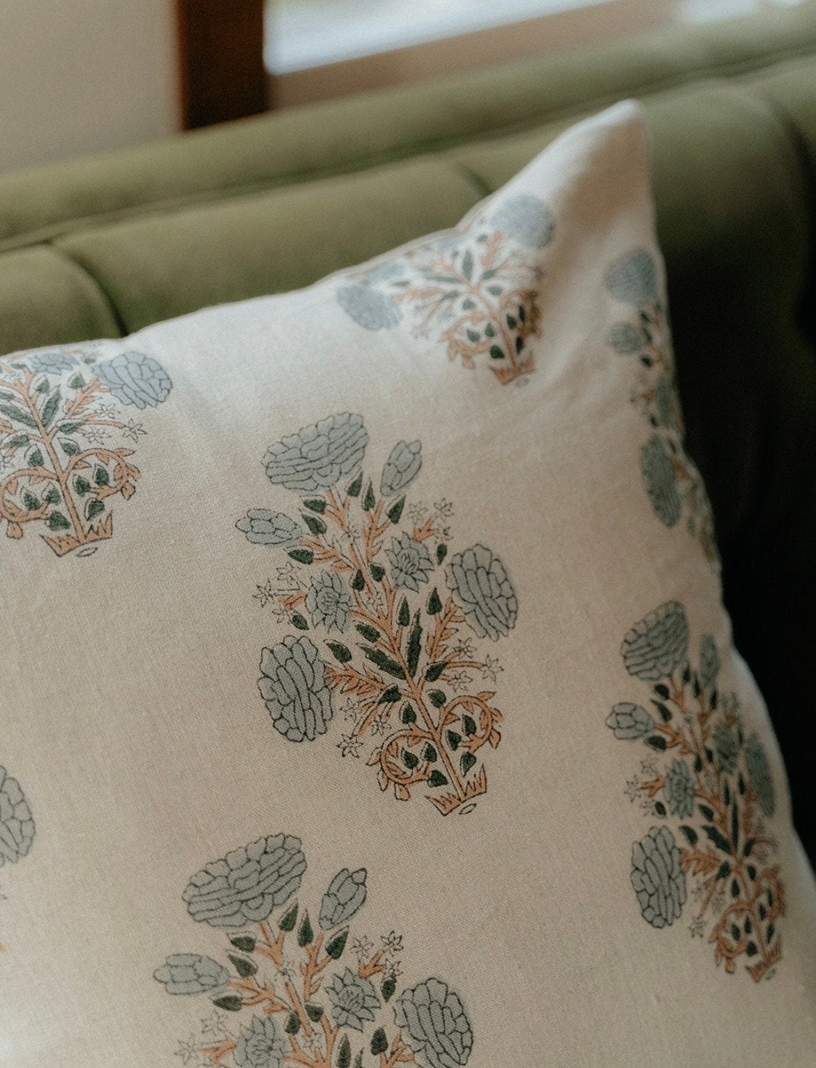 Blue Floral Linen Pillow Cover: Exposed Zipper, Leather Pull