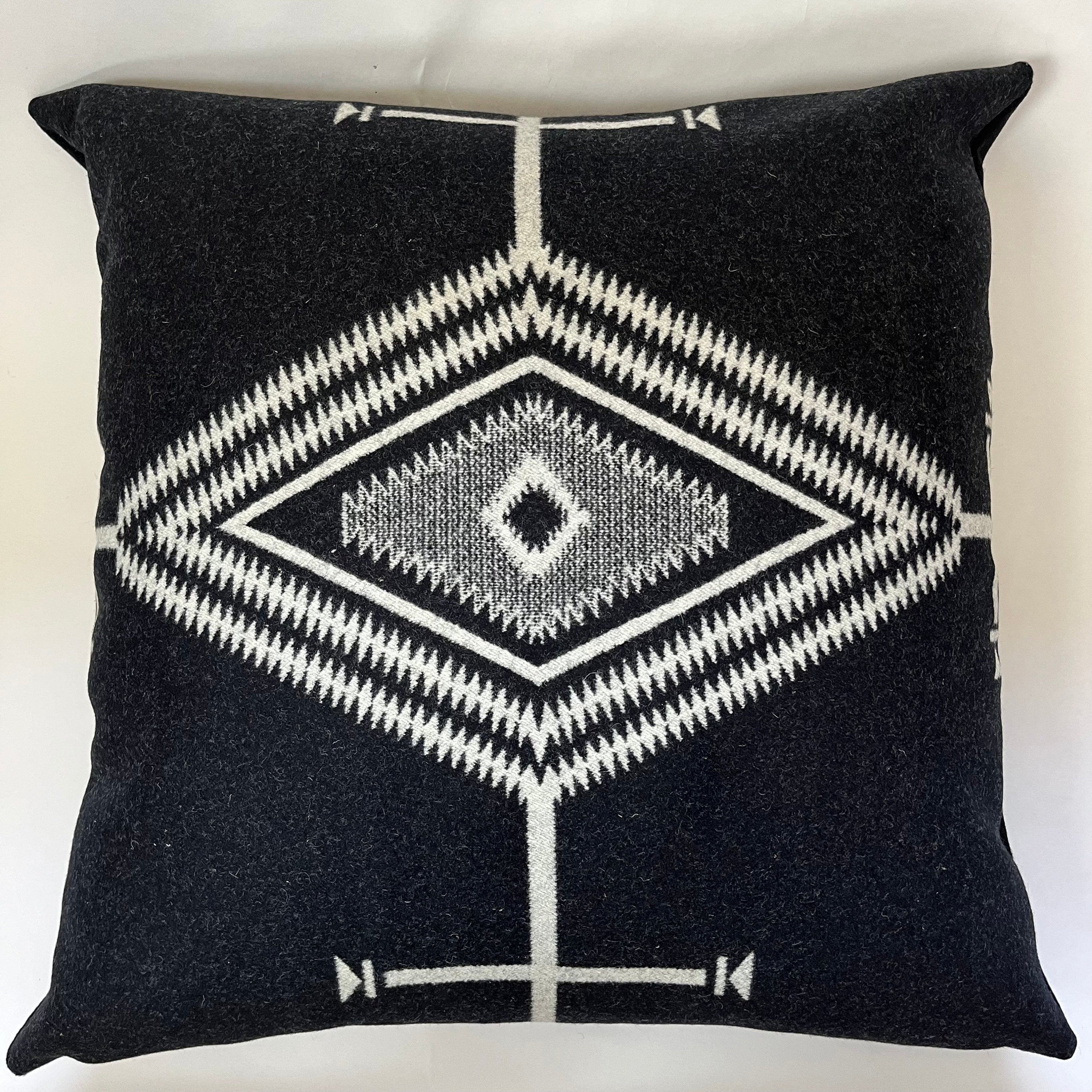 Los Ojos Wool Pillow Cover: Black Cream Throw Pillow (24x24)
