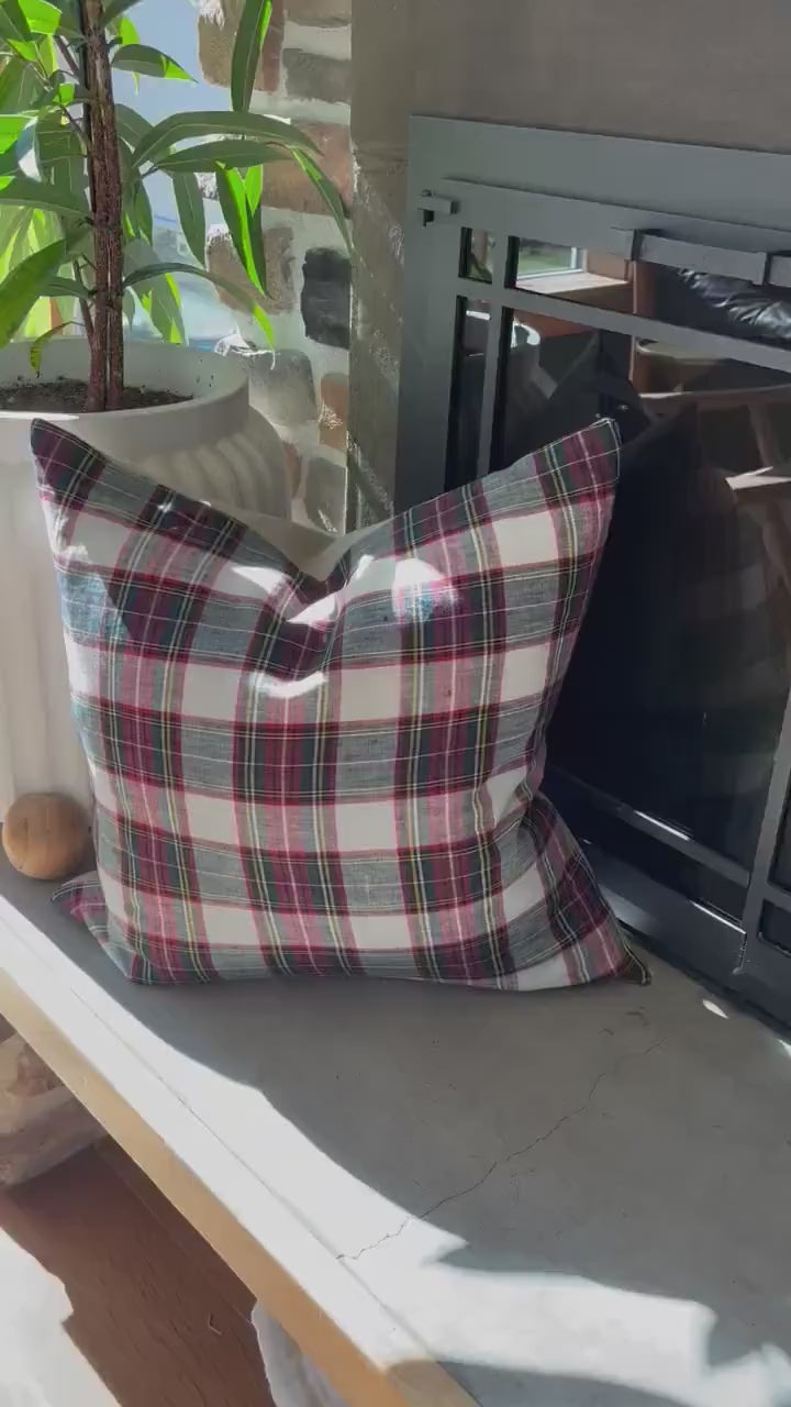 Plaid Linen Christmas Pillow Cover: Exposed Zipper, Handcrafted